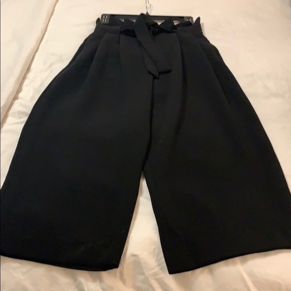High waisted black wide leg mid length pants
